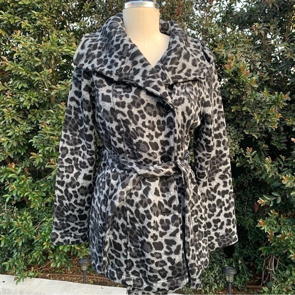 Madden Girl Belted Leopard Coat - Picture 1 of 10